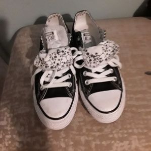 Size 7 converse
